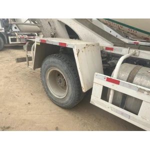 DAYUN Used Concrete Mixer Truck 10m³ 6x4 Chassis 336HP Ready For Construction