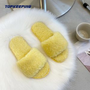 Scandinavian Style Womens Faux Fur Slides ODM Acceptable