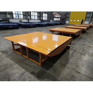 Hydraulic Dock Leveler with 2000mm*2000mm*500mm Size for Dynamic Load 6.8 Tons