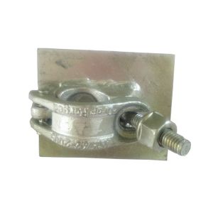Board retaining Scaffold Single Coupler with welded plate for pipe scaffoldings