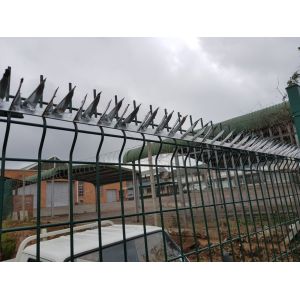 Anti Rust 1.8 M High Fence , CE Round Post Wire Mesh Security Fence