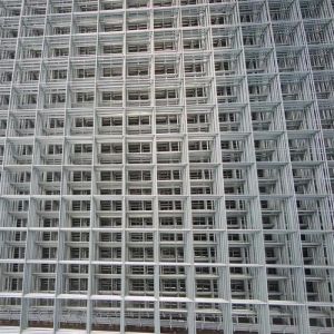 Anti-Rust Galvanized Welded Wire Mesh Panels Welded Wire Farm Mesh Home Fence