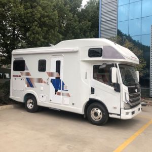 China Yuejin Foton Outdoor Camper Van Automatic Transmission  4*2 Motorhome RV Caravan on sale
