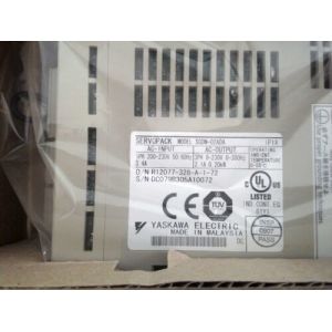Yaskawa SGDM-02ADA AC SERVO AMPLIFIER 200-230V 3.4A 0.2KW NEW