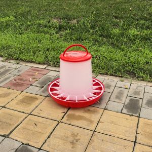 Poultry Automatic Pet Feeder Thickened Plastic Material Durable Sturdy