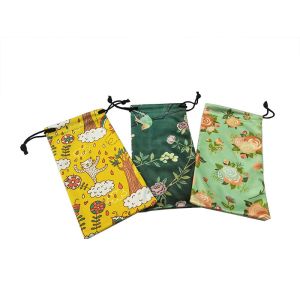 China Natural Digital Pringting Glasses Pouch Case 100% Polyester Eco-friendly on sale