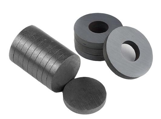 Quality Hard Cylinder Ferrite Magnet For Rotors / Fridge SGS RoHS Certification wholesale