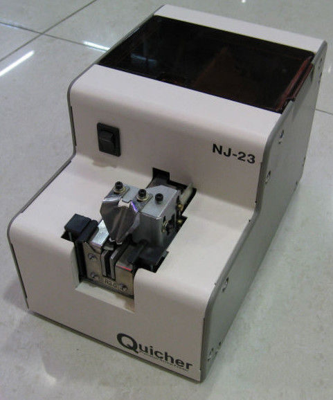 Quality 2018 hot sales automatic screw feeder NJ-2320 with  screw M2.0 wholesale