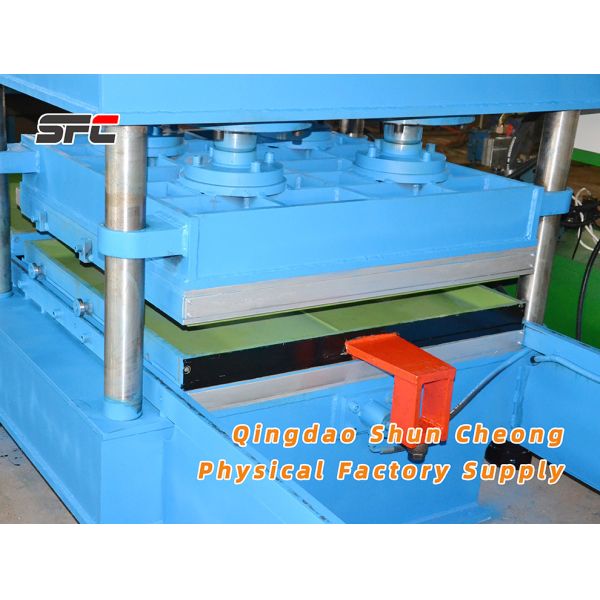 Rubber Tile Vulcanizing Machine with Manual Mould Push-Out Device for Batch Vulcanization and 4 Layers Efficiency