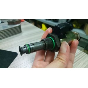 China 122-5053 928400617 Solenoid Valve Excavator Replacement Parts For PC300-8 SK140LC-8 EC290B E325C E322C on sale