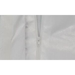 CE FDA Certificated Non Woven Isolation Gown , Anti Virus White Disposable