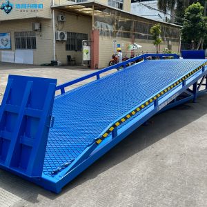 10T-10M Regular Blue Portable Manual Dock Ramp For Forklifts Customized