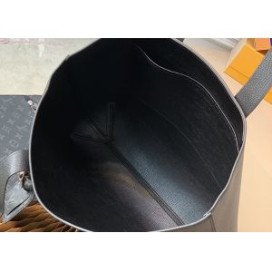 M52817 CABAS VOYAGE Soft Taurillon Genunie Cowhide Trend For Men Handbag