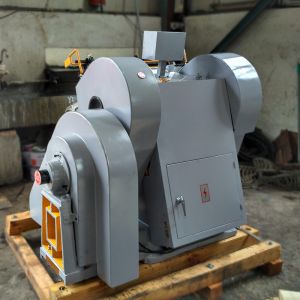 Flatbed Paper board Die Cutting Creasing Machine Manual Feeding Four Security