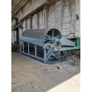 Cheap High Capacity 25t/H Mining Vibrating Screen Low Noise for sale