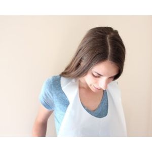 White Disposable Polythene Aprons On Roll HDPE LDPE Apron For Food Industry