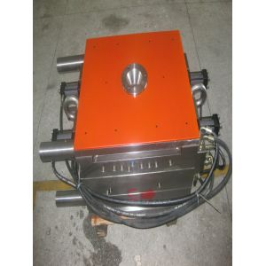 Multi Cavity Hot Runner Injection Molding DME , Plastic Injection Moulded