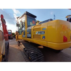 Japan 22T of medium-sized Used Crawler Excavator PC220-8
