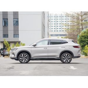 605km Flagship Electric Car 2023 BYD Song Plus EV with 5 Seats and White Color