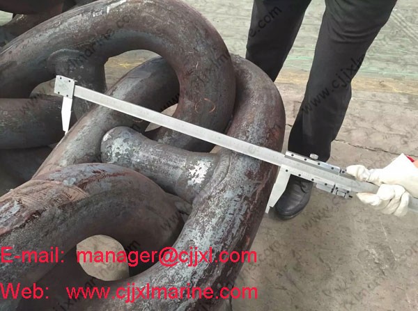 Heavy Iron Lifting Chains