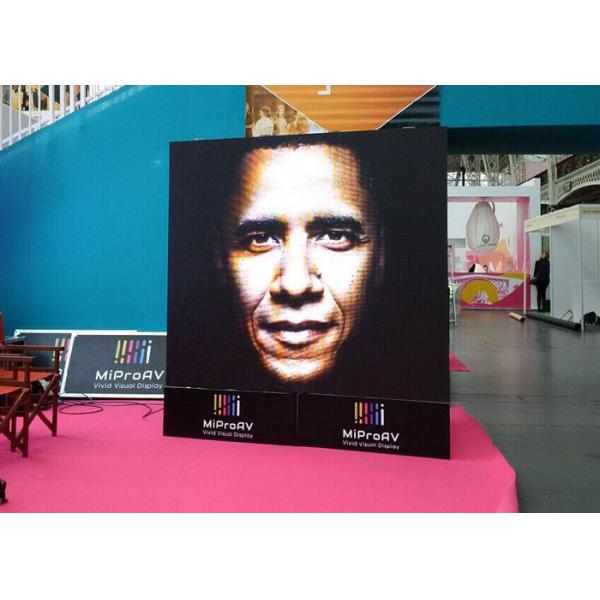 High Definition P3.9 Foldable Led Screens , Digital Remote Led Video Wall