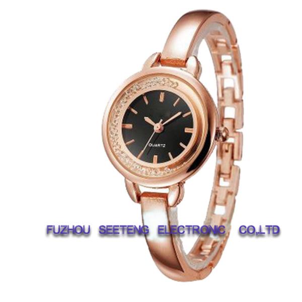 Ladies watch with golden metal band bracelet buckle and double circle case black color dial