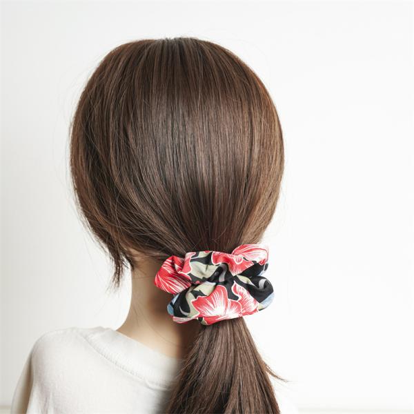 Summer big flower fabric art fat bowel scrunchie lady hair rope intestine accessories Yiwu headdress