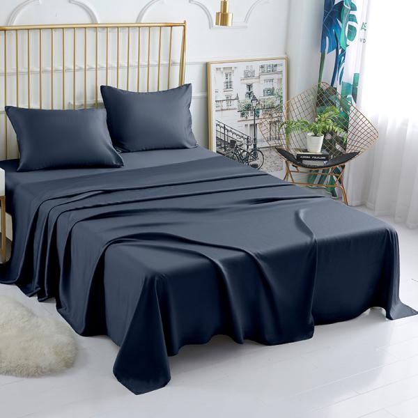 All-Season Solid Pattern King Size Microfiber Hotel Bedding Sets at Reador for Hotels