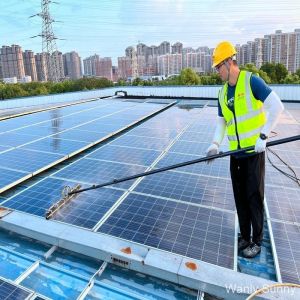 Manul Carbon Fiber Telescopic High Pressure Solar Panels Cleaning Brush