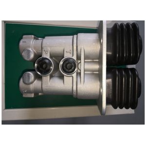 Excavator Breaker Hydraulic Spare Part Pilot Valve Foot Control Pedal Valve E70B