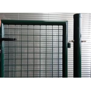 PVC Coated Welded Wire Fence Galvanised Square Mesh Fencing Green Color