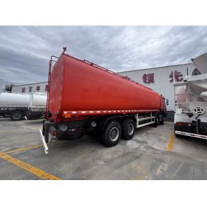 China SINOTRUK 8X4 Fuel Tank Fuel Truck 30 CBM  Ghost face cab  With a bumper on sale