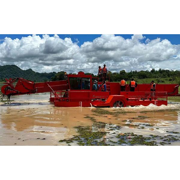10 cubic capacity of Lake Weed Cutter Machine are used to collect and clean