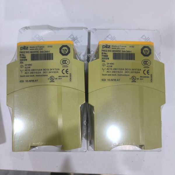 PILZ PNOZ XV2 High-performance Safety Relay 30/24VDC with 2n/o 2n/o T Contacts