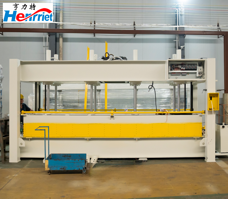 4 Layer Hot Press Machine 160T Plywood Hot Pressing Machine Automatic