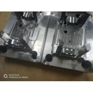 Complicated Spark Eroded Small Injection Molded Plastic Parts Surface Roughness
