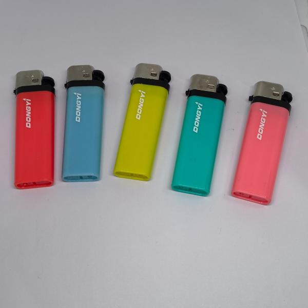 2022 Lighters Smoking Accessories Cigarette Flint Lighter with Request Samples