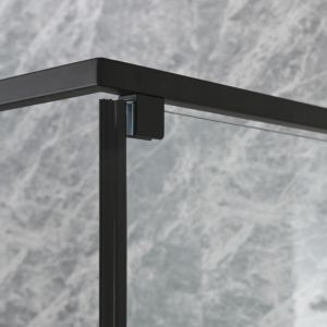 Stylish Shower Enclosure With Black Aluminium And Clear Glass