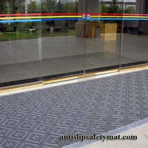 15CM Interlocking Tile Anti Slip Safety Floor Mat All Weather Entry Mat