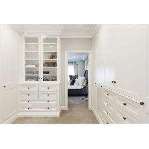 Extendable Built-in Wardrobe With Sliding Door For High End Modern Bedroom