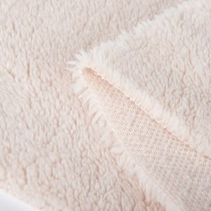 100% Polyester Micro Polar Sheepskin Sherpa Fleece Blanket with Tear-Resistant