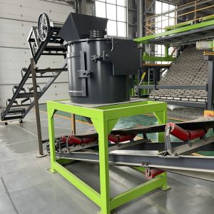 1-5 T/H Vertical 60mm Fertilizer Processing Machine 11Kw Single Shaft Chain