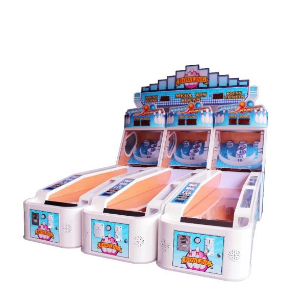 Indoor Sports amusement park kids Bowling ball Arcade Redemption machines Ticket lottery game for 3 players