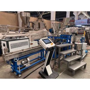 Co-Rotating Twin Screw Extruder For Lab Use