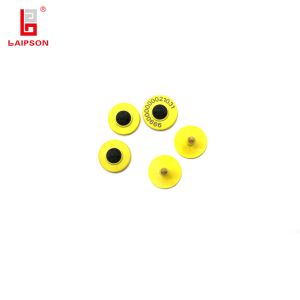China 30mm 860-960Mhz UHF RFID High Quality Animal Ear Tag For Pig Cattle Goat Farm on sale