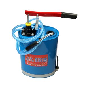 China 10Liter Hand Operated Transmission Oil Refill Pump With Pneumatic Control on sale
