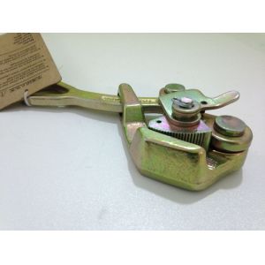 Heavy-Duty 2-Ton Cable Pulling Clamp with Anti-Slip Serrated Jaws for 4-22mm