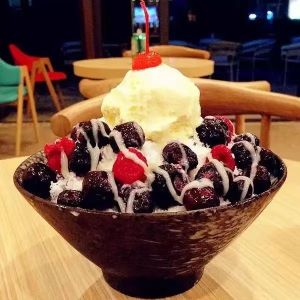 220Kg Per Day LZ-500 Snowflake Ice Machine with Air Cooling and Cisco Compressor