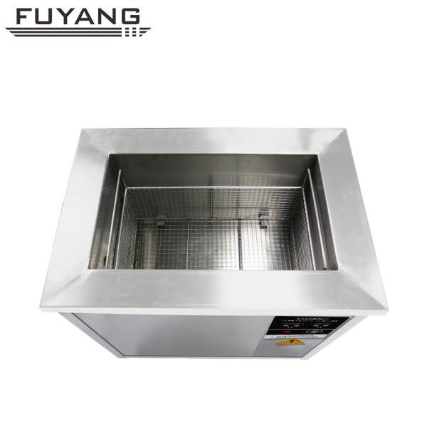 Quality 560L Industrial Ultrasonic Cleaning Machine SUS304 Tank For Casters wholesale