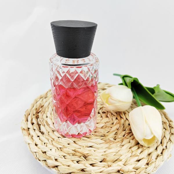 Quality 100ml Luxury Scent Mini Bottle Glass Diffuser Custom Essential Oil for Home Fragrance wholesale